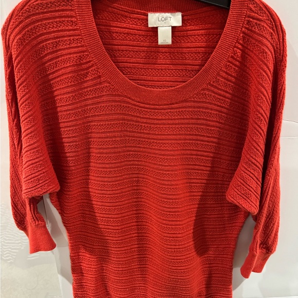 LOFT Textured Red Crew Neck Sweater - Picture 1 of 1